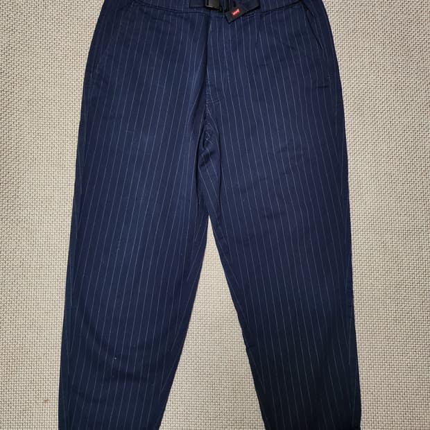 리바이스 스트라이프 네이비 치노 팬츠
