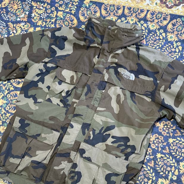 노스페이스 카모 바람막이 빈티지