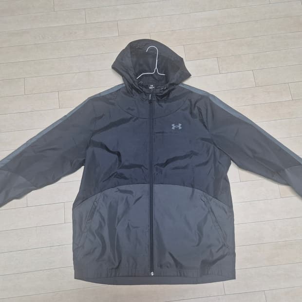 언더아머 바람막이 xl