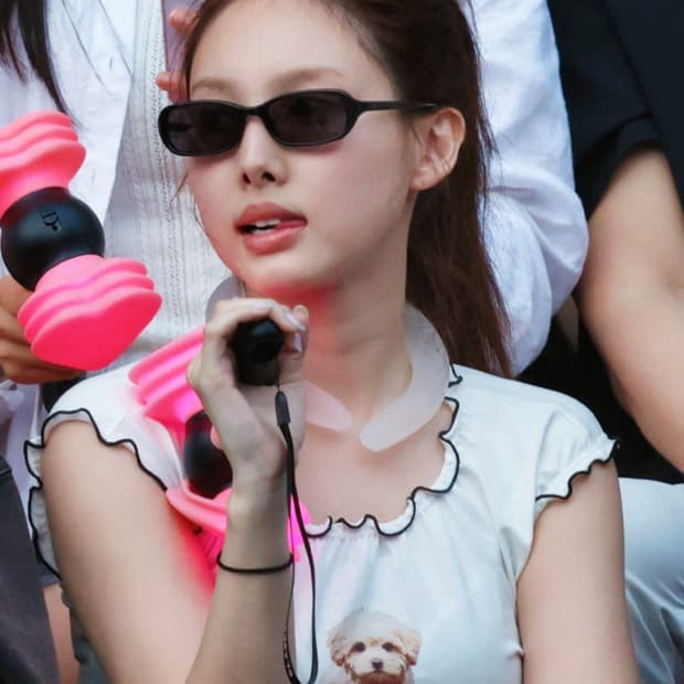 치미 코드 선글라스 나연 제니선글라스 켄달제너 블랙 긱시크 뿔테 젠몬