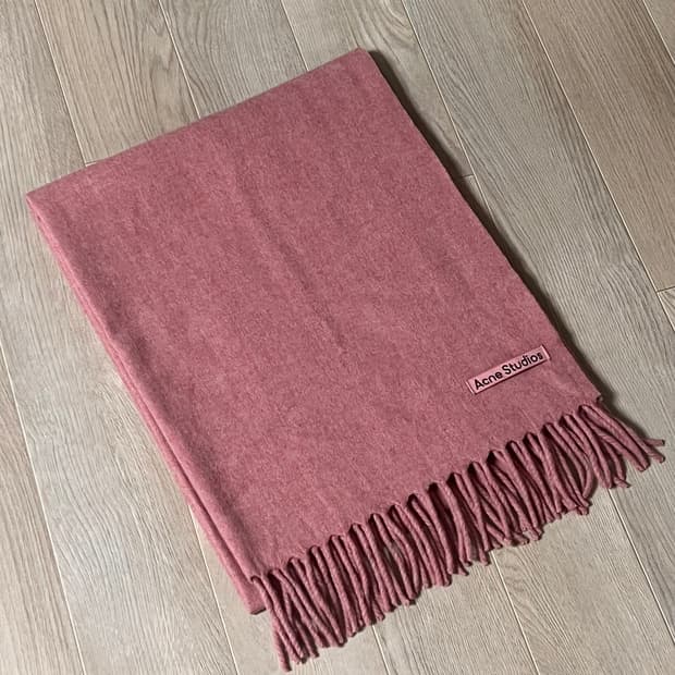 아크네 스튜디오 목도리 (로즈 멜란지, 와이드 버전)