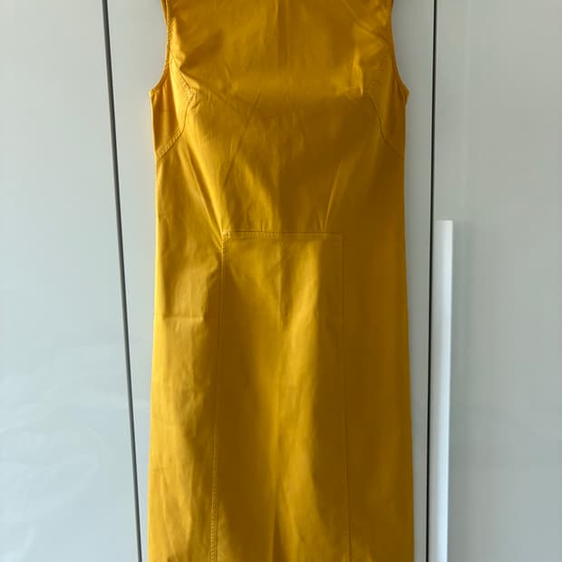 헨릭 빕스코브 머스타드 슬리브리스 원피스
