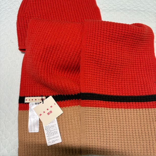 유니클로 마르니 후드 머플러