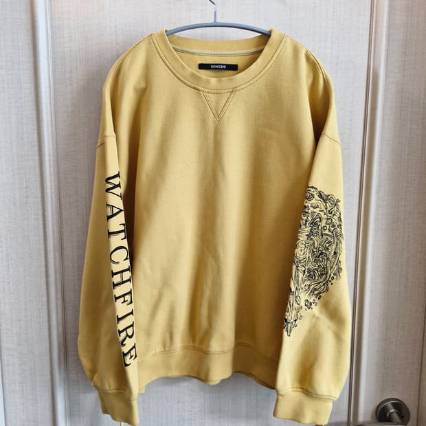 송지오옴므 자수 맨투맨 머스타드 50