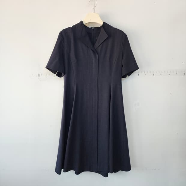  KL BY LYNN 블랙 반팔 플레어 원피스