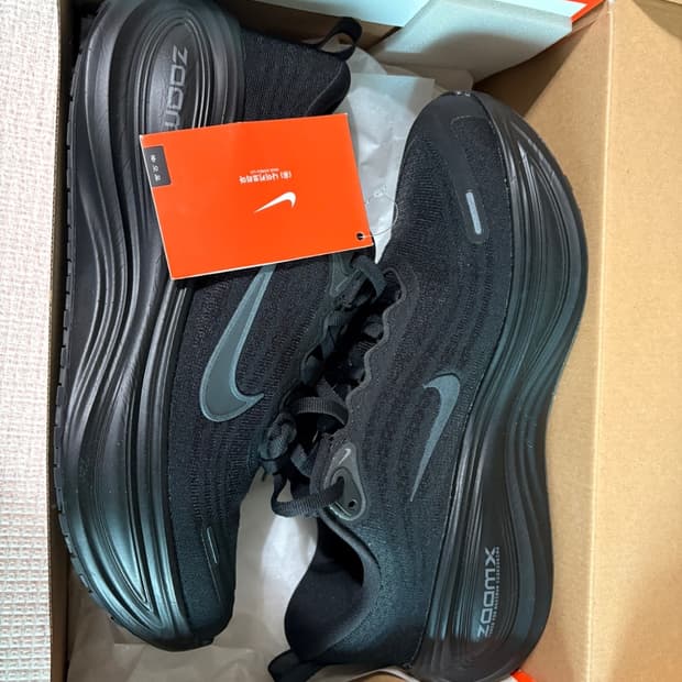 나이키 보메로플러스 260 새상품