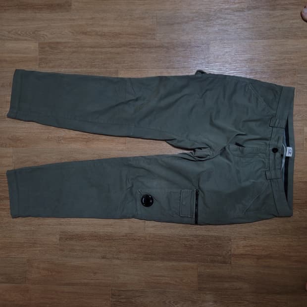 CP컴퍼니 48(34) 카키 카고 팬츠