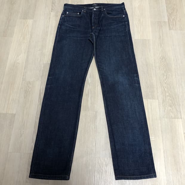 (31) 아페세 A.P.C 뉴스탠다드 스트레이트핏 셀비지 데님