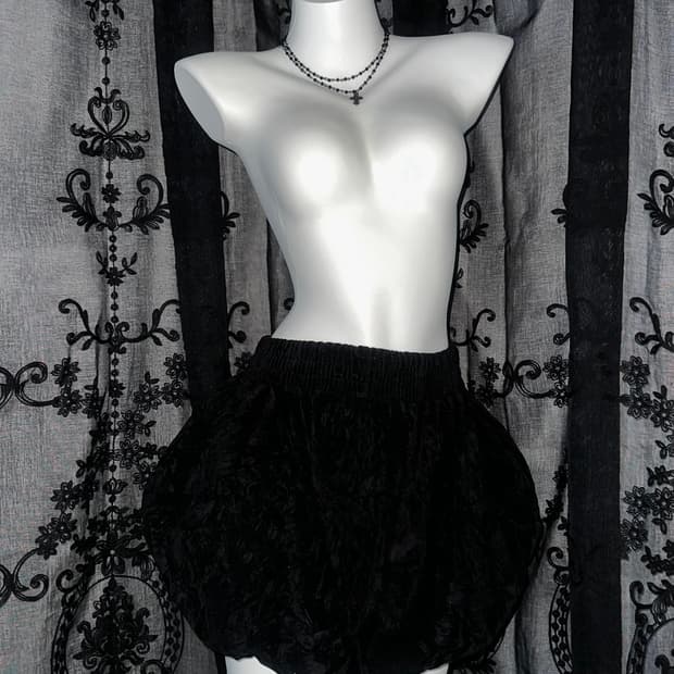 black velvet bubble hem skort