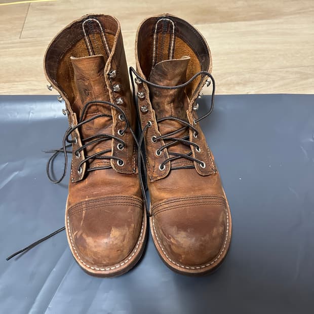 레드윙 8085 255사이즈 팝니다.