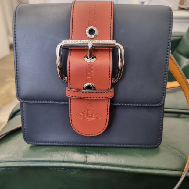 비비안 웨스트우드 힐라리 백팩