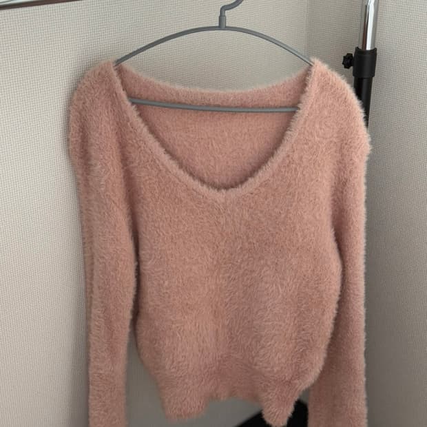 핑크 브이넥 니트
