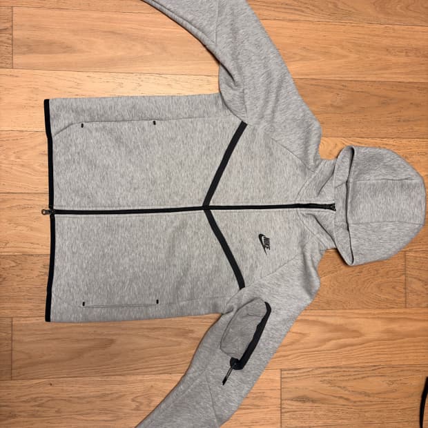 나이키 테크 플리스 풀 집 후드 다크 그레이 헤더 판매합니다!