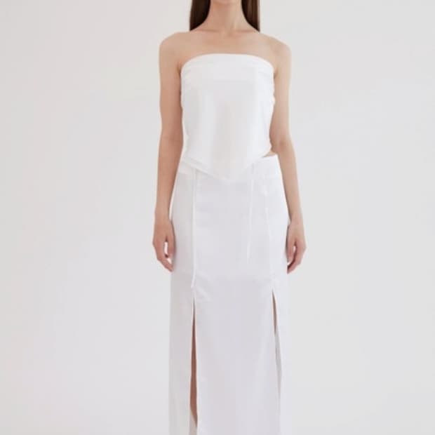 Satin slit skirt