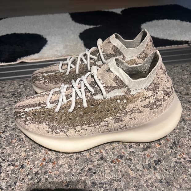 이지 380 파이라이트 270