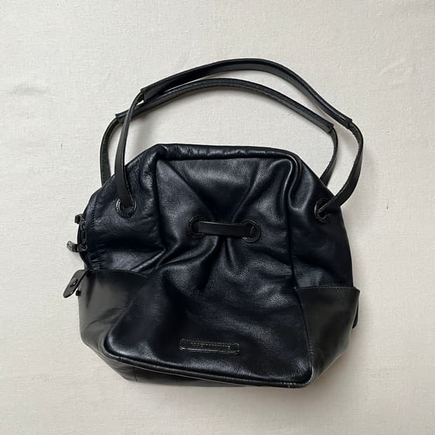 이세이미야케 레더 링클 핸드백 issey miyake 토트백