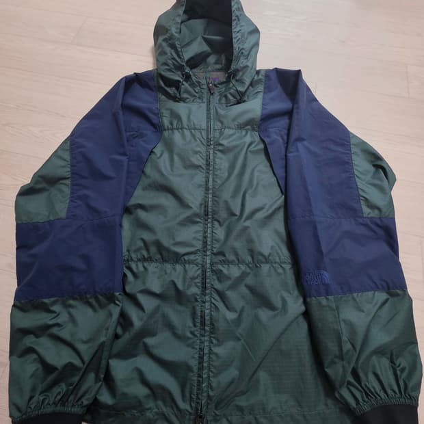 노스페이스 퍼플레벨 그린/네이비 바람막이 L(100-105) 사이즈