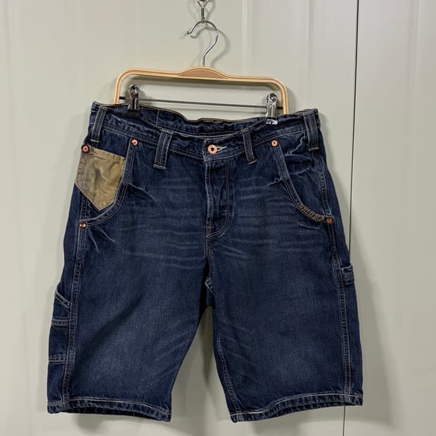 리바이스(Levi's) 카펜터 데님 반바지