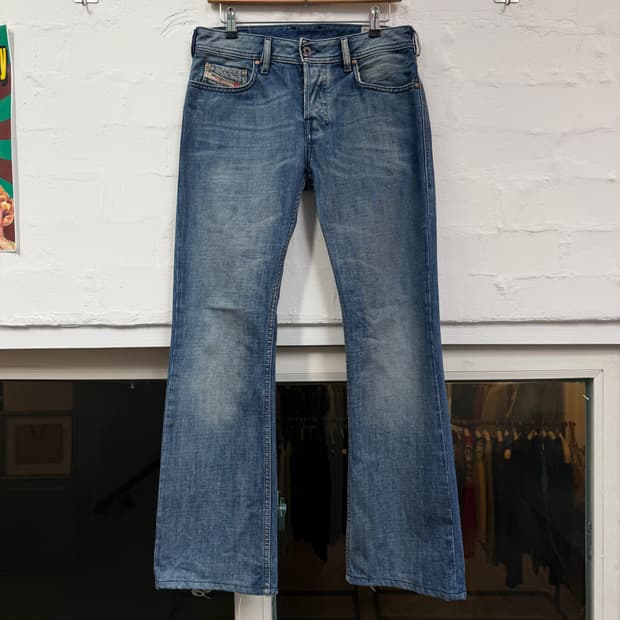 Diesel Zathan 디젤 자탄 모델 부츠컷 데님 진 28x32