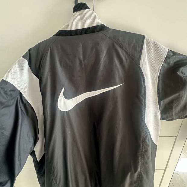 나이키 바시티 누빔 베이스볼 자켓