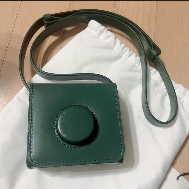 르메르 카메라백 미니 그린