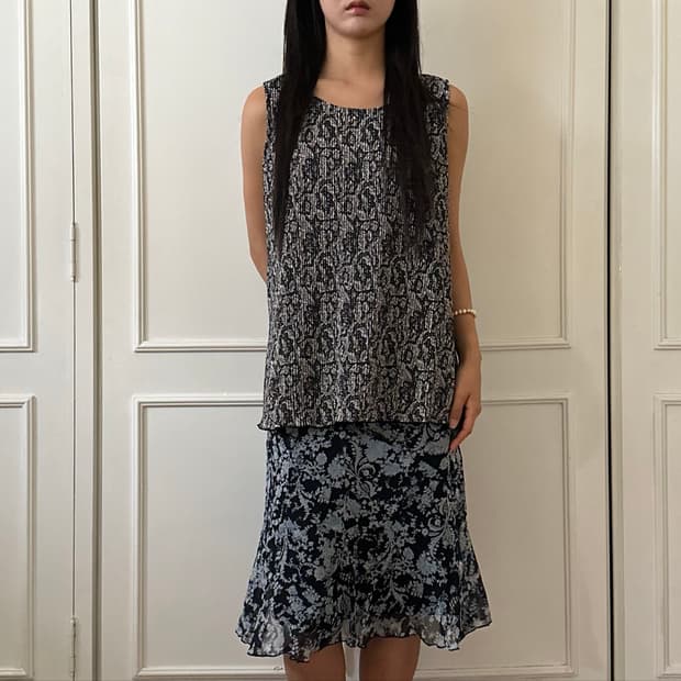 ash crinkle baroque top
