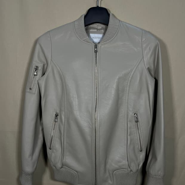 헤스티지 이태리 양가죽 봄버 자켓 처분 