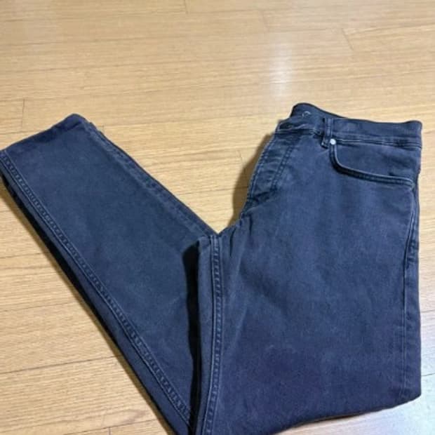 COS 코스 남성 미드라이즈 슬림핏블랙진 31/32