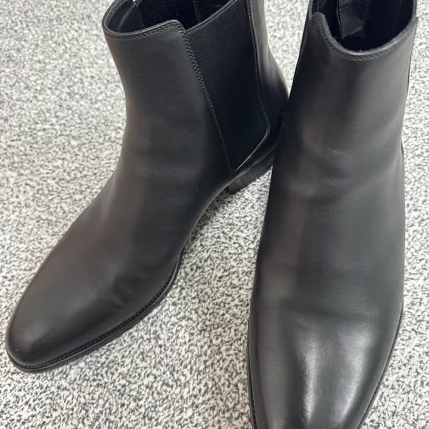 생로랑 와이어트30 첼시부츠