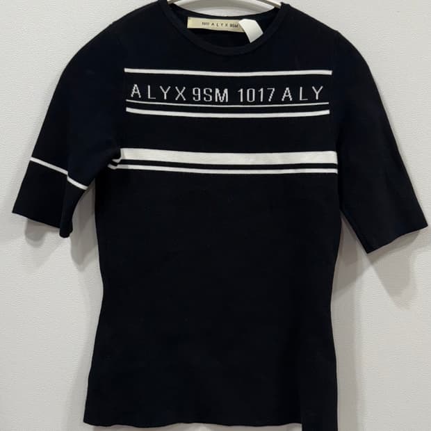 알릭스 반팔 니트 