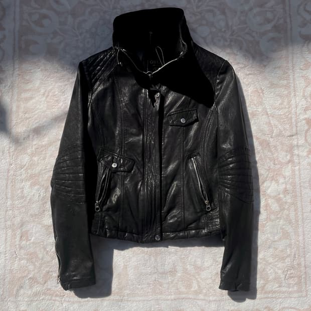 게스 y2k 블랙 라이더 레더자켓