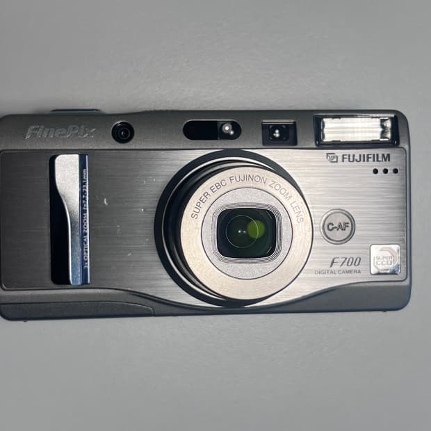 후지필름 F700 빈티지 디지털카메라