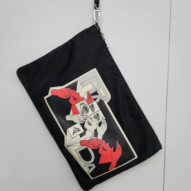 PRADA 프라다 클러치 파우치