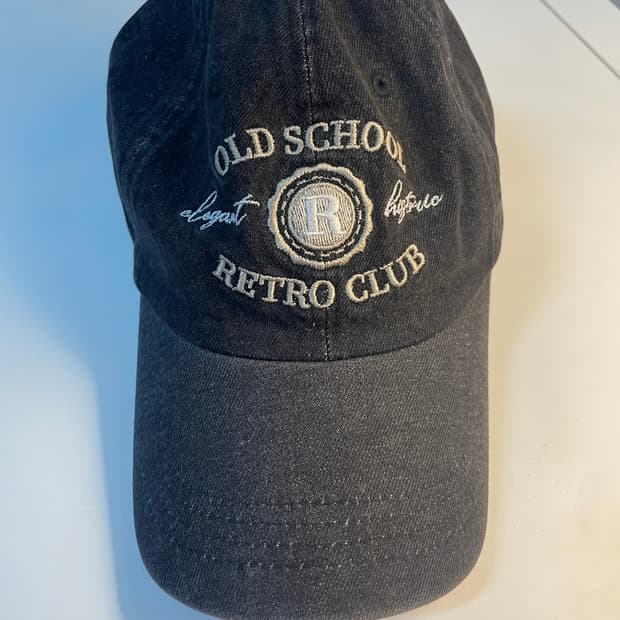 Y2K 차콜 Retro Club 볼캡