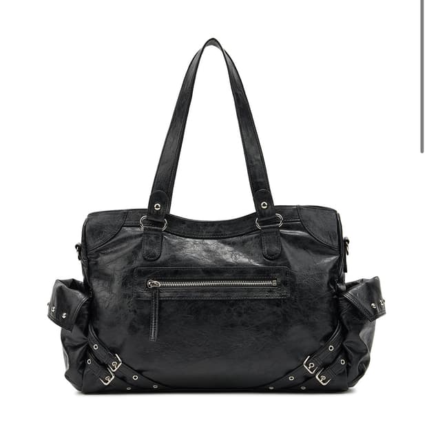 DEINET STUD POCKET BIG BAG IN BLACK