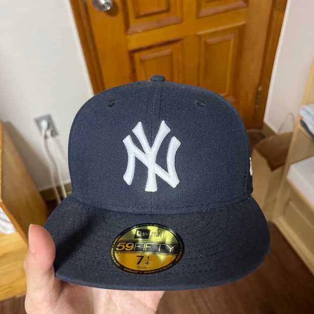Newera 뉴에라 뉴욕 양키스 피티드캡 네이비 714