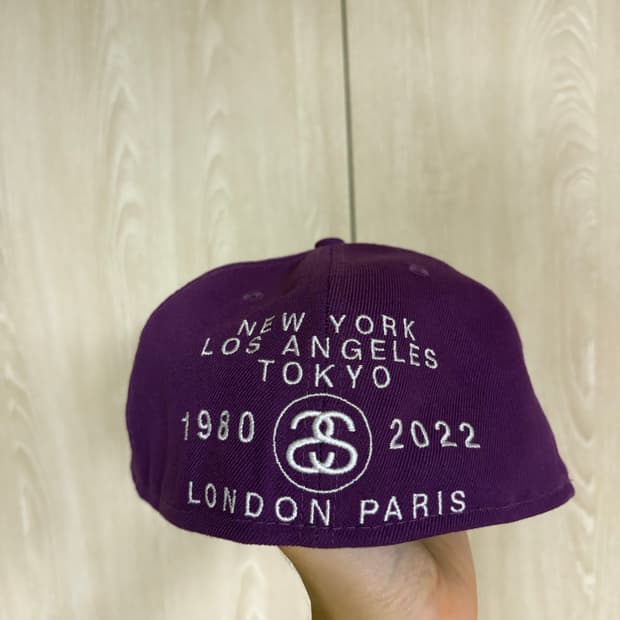 스투시 뉴에라 퍼플 스냅백(59.6cm사이즈)