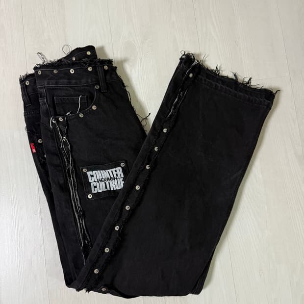 REGION 흑청 디테일 팬츠