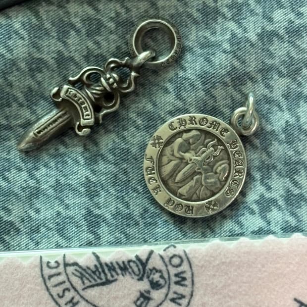 크롬하츠 5대거 펜던트 단품 (국내백화점판)