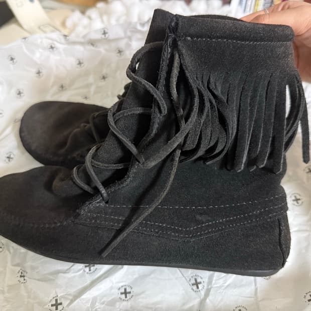 Minnetonka boots