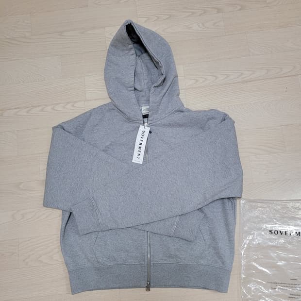 소버먼트 780G 크롭 후즈 집업 그레이 M 새상품