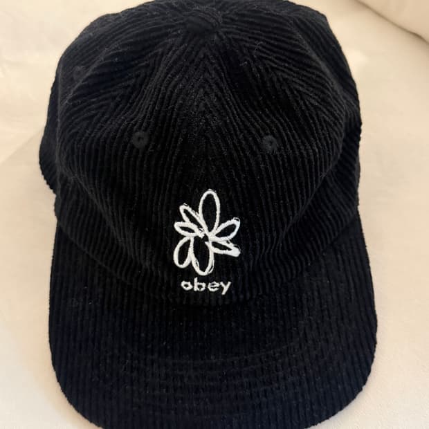 Obey 코듀로이 볼캡