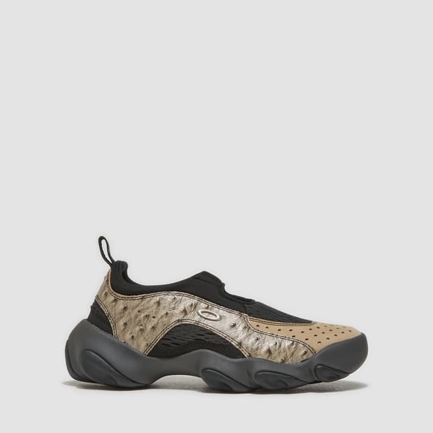 Oakley) Ostrich Flesh Sandal 235