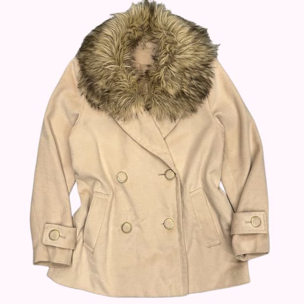 beige fur collar short coat
