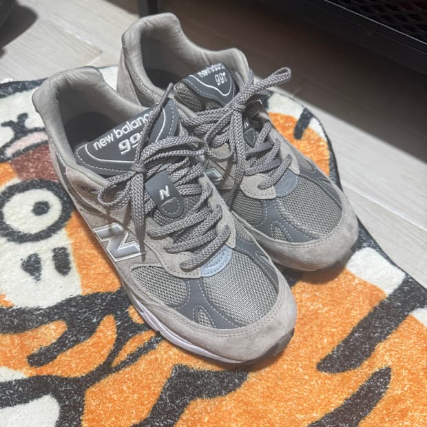 뉴발란스 991 v1 uk7 사이즈 (255 권장)