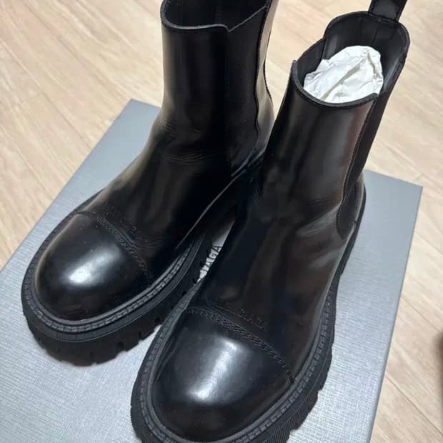 발렌시아가 트랙터 첼시 부츠