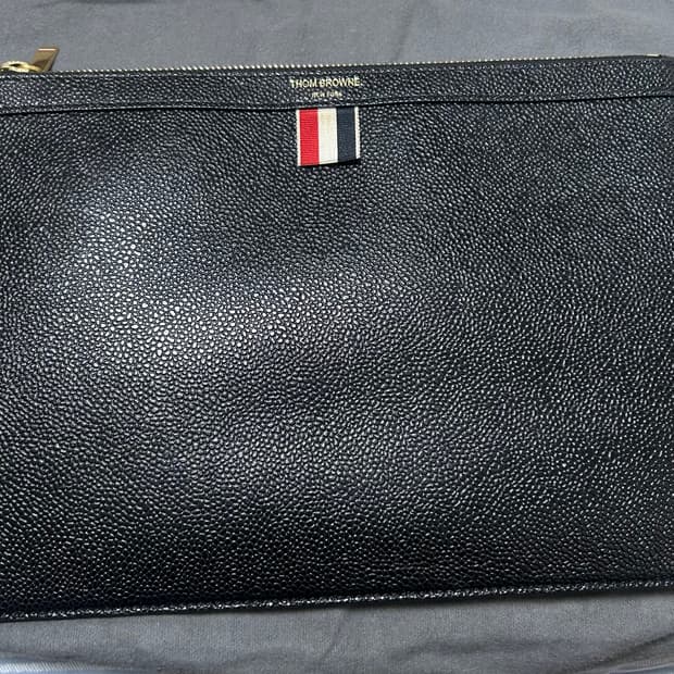 톰브라운 클러치백