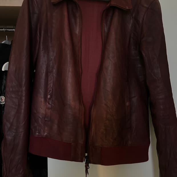 버건디 레더 자켓