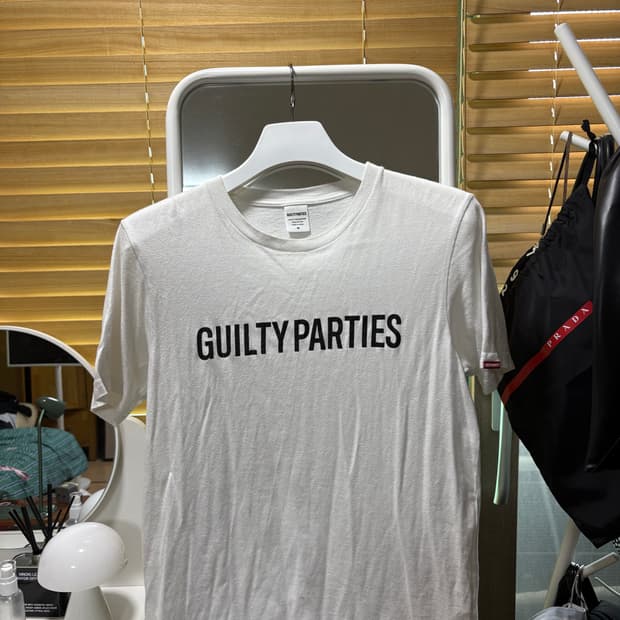 와코마리아 GUILTY PARTIES 티셔츠 
