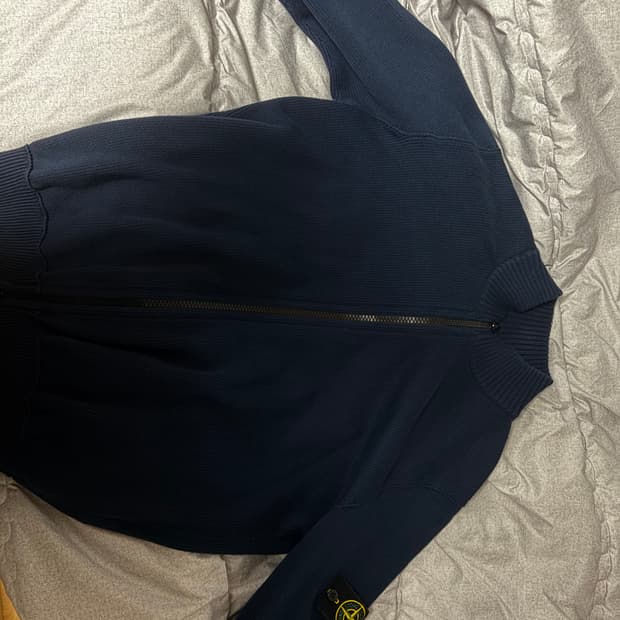 스톤아일랜드 니트 집업